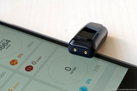 Умный браслет ONETRAK Life Умный браслет ONETRAK Life
